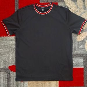 Forever 21 Mens Sports Tee Shirt
